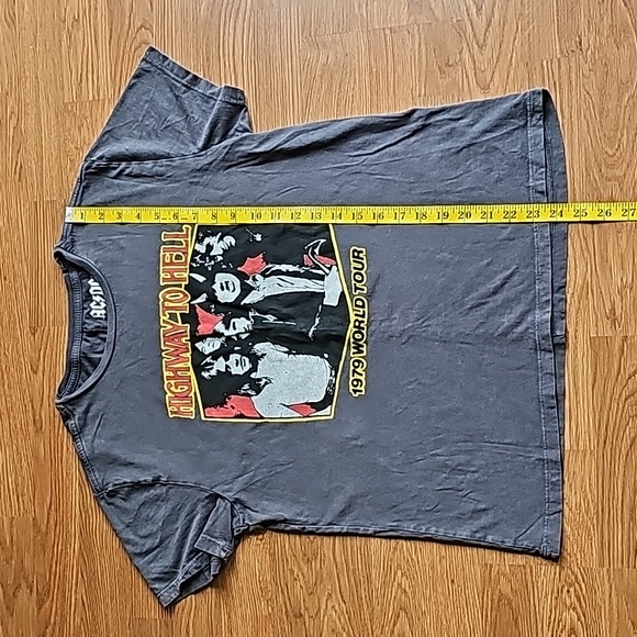 Lucky Brand AC⚡️DC Gray Concert T-Shirt Women's Size Small - Picture 6 of 9